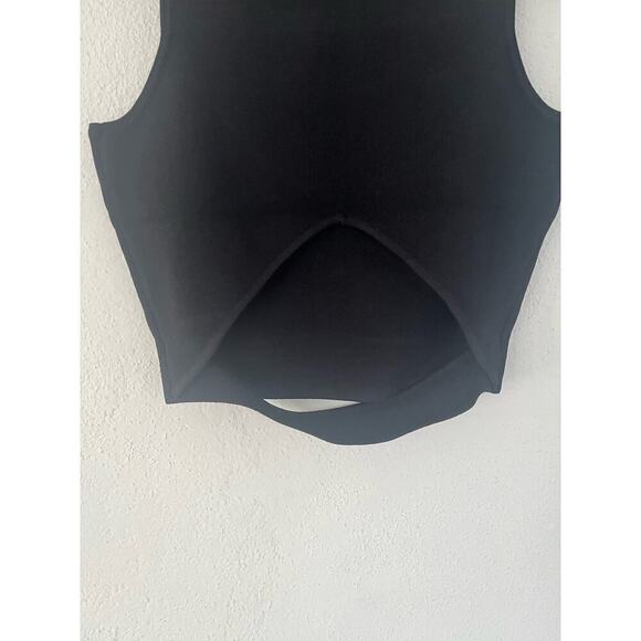 Anthropologie Endless rose Women's Back Tie Detail Halter Neck Top, Medi… - Picture 6 of 8